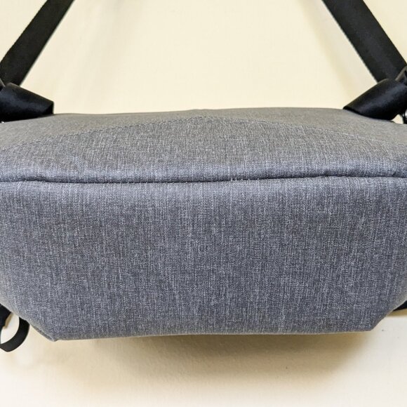 Peak Design 5L everyday sling, ash grey,  NWT - Picture 2 of 6